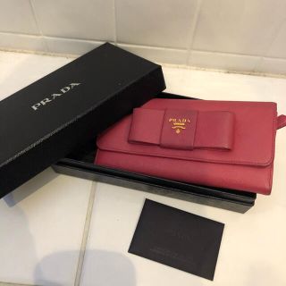 プラダ(PRADA)のプラダ　リボン　財布(財布)