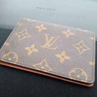 ルイヴィトン(LOUIS VUITTON)のルイヴィトンのパスケースです。(名刺入れ/定期入れ)