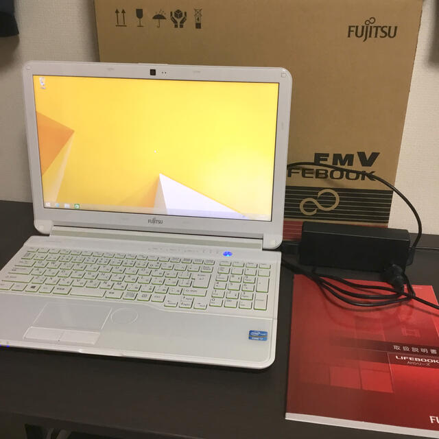 ノートパソコン「FMVA53JWP」