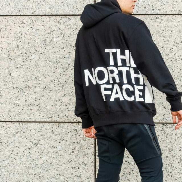 THE NORTH FACE￼ ビッグロゴ　パーカー