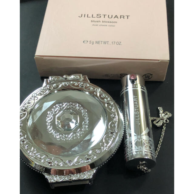 未使用 JILLSTUART ジルスチュアート ブラッシュ ブロッサム 01