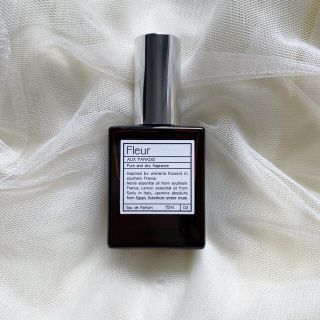 オゥパラディ(AUX PARADIS)のAUX PARADIS〔オゥパラディ〕Fleur 15ml (香水(女性用))