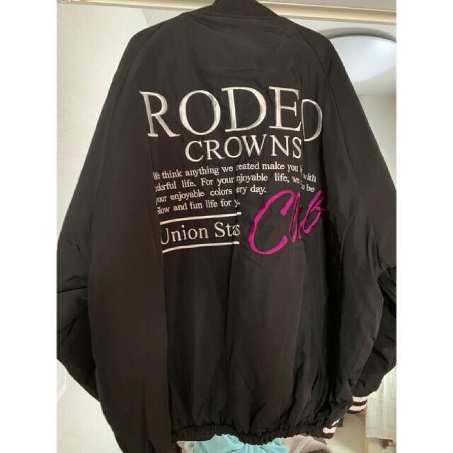 RODEO CROWNS WIDE BOWL(ロデオクラウンズワイドボウル)のロデオクラウンズワイルドボウル＊ブラックジャケット レディースのジャケット/アウター(ノーカラージャケット)の商品写真