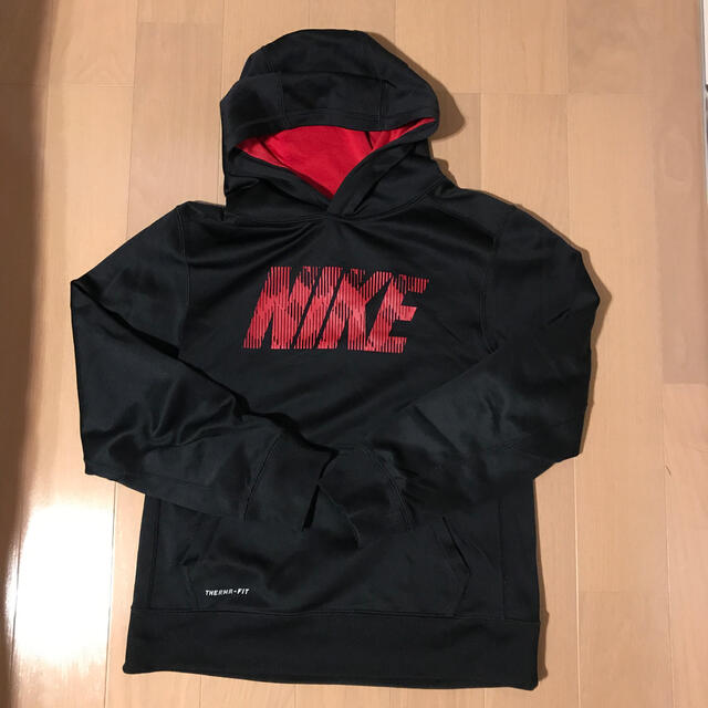 NIKE(ナイキ)のパーカー　ナイキ　キッズ　L キッズ/ベビー/マタニティのキッズ服男の子用(90cm~)(ジャケット/上着)の商品写真