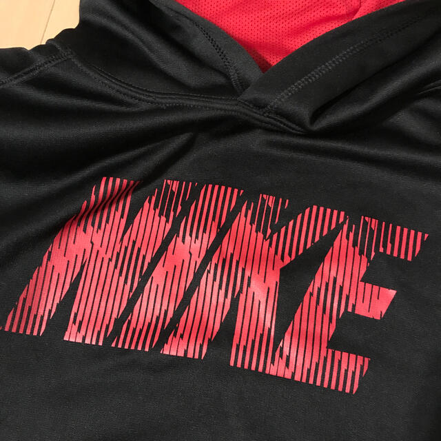 NIKE(ナイキ)のパーカー　ナイキ　キッズ　L キッズ/ベビー/マタニティのキッズ服男の子用(90cm~)(ジャケット/上着)の商品写真