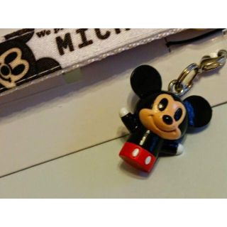 ディズニー(Disney)の新品★箱入/ディズニー ・ 携帯ストラップ(マスコット付) ★ミッキーマウス(ストラップ/イヤホンジャック)