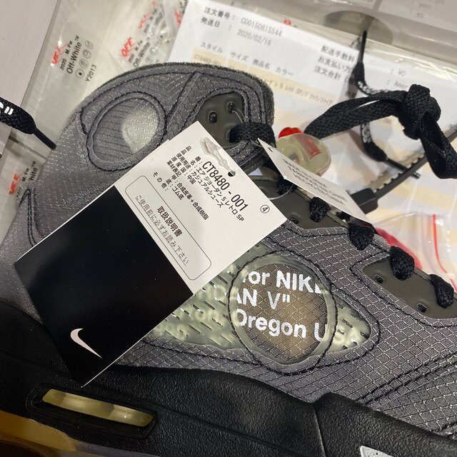 NIKE(ナイキ)のNIKE AIR JORDAN 5 off-white black 27.0 メンズの靴/シューズ(スニーカー)の商品写真