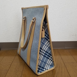 バーバリーブルーレーベル(BURBERRY BLUE LABEL)のBURBERRY BLUE LABEL トートバッグ(トートバッグ)