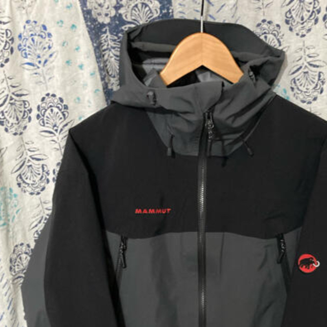 【美品】MAMMUT ハードシェルジャケット