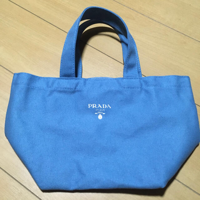 PRADA - プラダ ノベルティトートバッグの通販 by sakurako｜プラダならラクマ