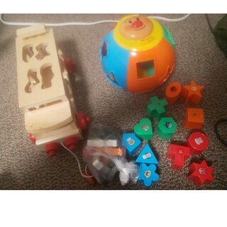 アンパンマン(アンパンマン)のアンパンマン おもちゃ 型はめ 木の動物バス セット(知育玩具)