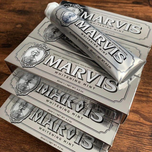 MARVIS(マービス)の【3本セット】新品・正規品 MARVIS 歯磨き粉 ホワイトニングミント コスメ/美容のオーラルケア(歯磨き粉)の商品写真