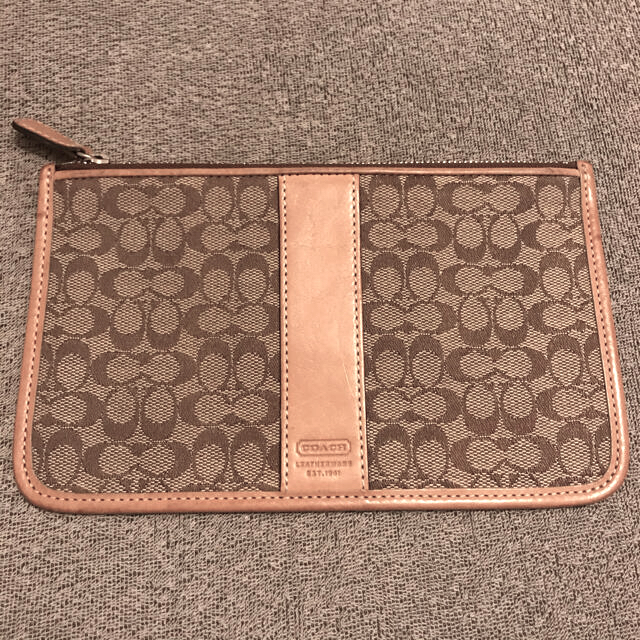 COACH(コーチ)のコーチ　ポーチ レディースのファッション小物(ポーチ)の商品写真