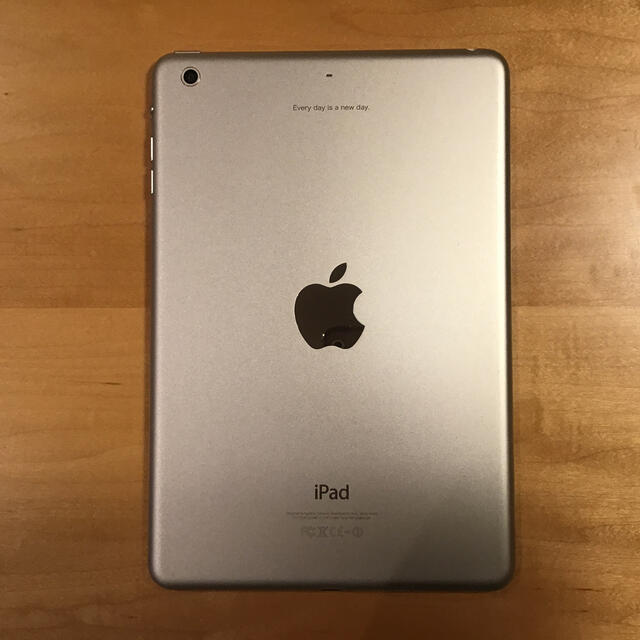 Apple(アップル)のiPad Mini 32GB WiFi スマホ/家電/カメラのスマートフォン/携帯電話(スマートフォン本体)の商品写真