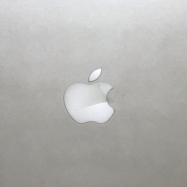 13インチ Macbook pro(Retina)