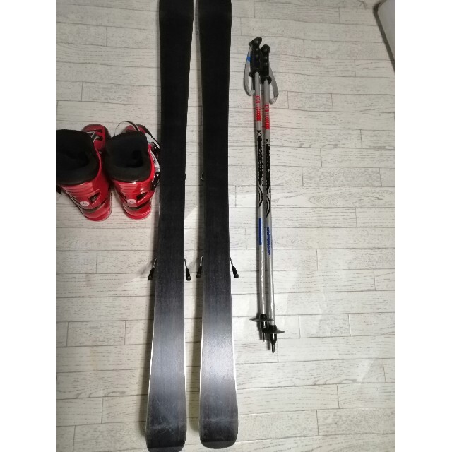 HEAD(ヘッド)の127cm◆HEADカービングスキー◆靴ROSSIGNOL22〜22.5cm スポーツ/アウトドアのスキー(板)の商品写真