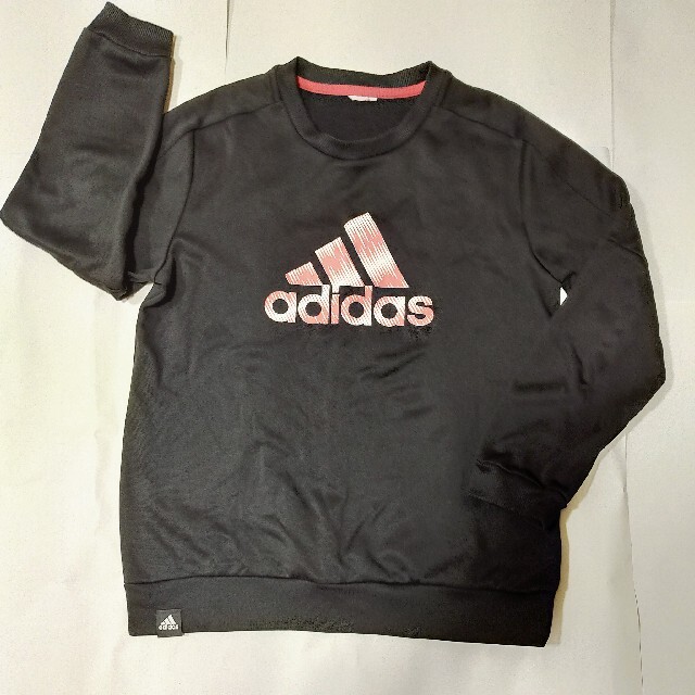 adidas(アディダス)のadidas ボーイズトレーナー 美品 キッズ/ベビー/マタニティのキッズ服男の子用(90cm~)(Tシャツ/カットソー)の商品写真