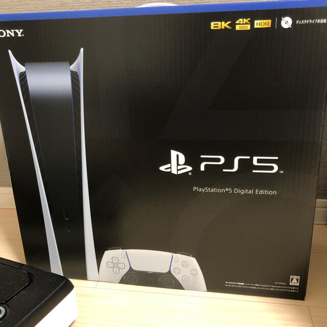 PlayStation(プレイステーション)のプレステ5 デジタルエディション PS5 エンタメ/ホビーのゲームソフト/ゲーム機本体(家庭用ゲーム機本体)の商品写真