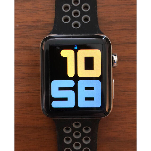 Apple Watch Series 2 42mm ステンレススチールケース 高級素材使用