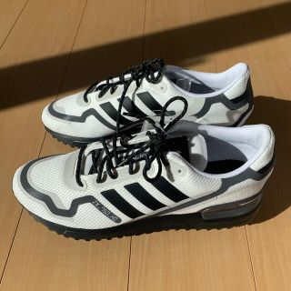 アディダス(adidas)のadidas スニーカー　30cm(スニーカー)