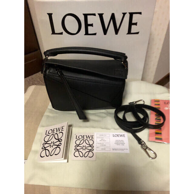 LOEWE(ロエベ)の★ロエベ  パズルバッグミニ★ブラック★ レディースのバッグ(ショルダーバッグ)の商品写真