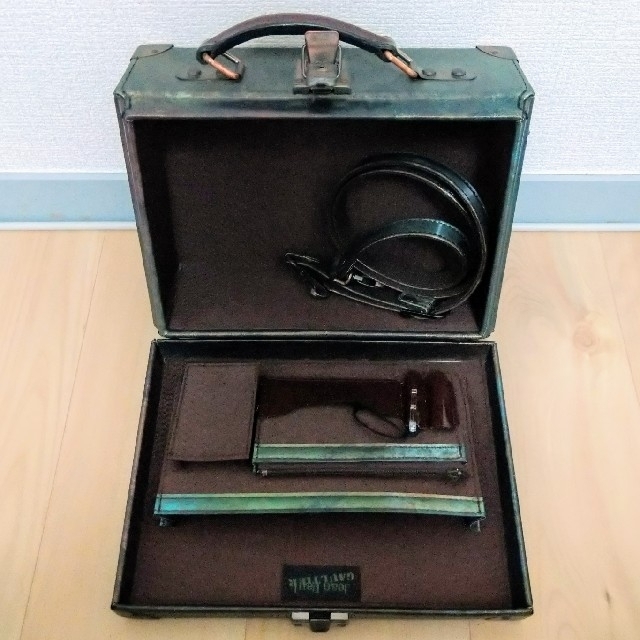 再入荷 Jean Paul GAULTIER トランクバッグ Vサイバー ゴルチエ 希少