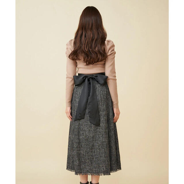 MIIA(ミーア)のバックリボンツイードスカート レディースのスカート(ロングスカート)の商品写真