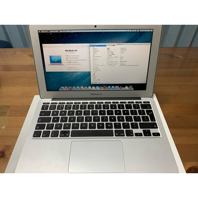 Apple(アップル)のMacBook Air (11インチ,Mid 2013) スマホ/家電/カメラのPC/タブレット(ノートPC)の商品写真