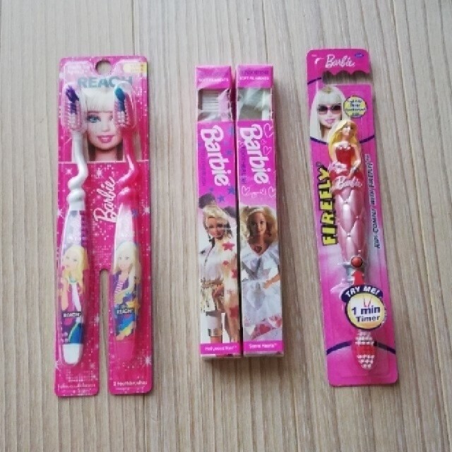 Barbie(バービー)の左端2本セットのみ専用★Barbieバービー/歯ブラシ#120 エンタメ/ホビーのおもちゃ/ぬいぐるみ(キャラクターグッズ)の商品写真