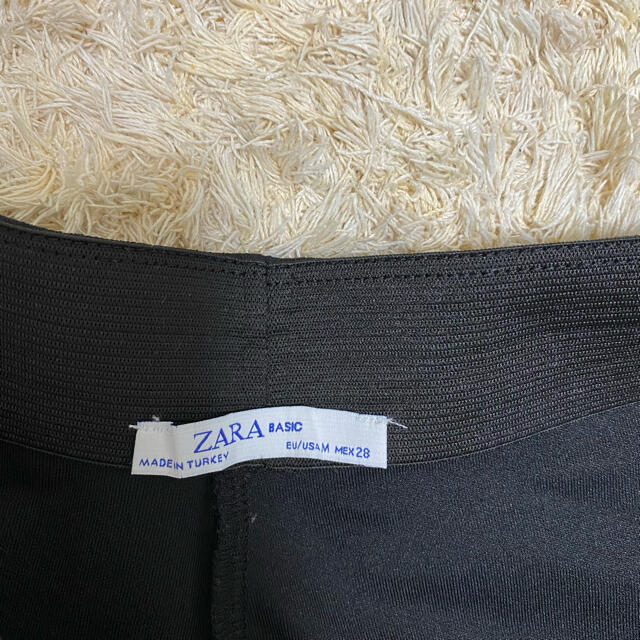 ZARA(ザラ)のZARA パンツ レディースのパンツ(ワークパンツ/カーゴパンツ)の商品写真