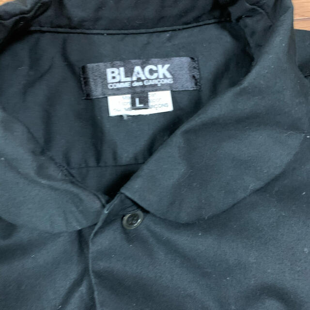 BLACK COMME des GARCONS(ブラックコムデギャルソン)のブラックコムデギャルソン袖カラーブラックシャツLサイズ レディースのトップス(シャツ/ブラウス(長袖/七分))の商品写真