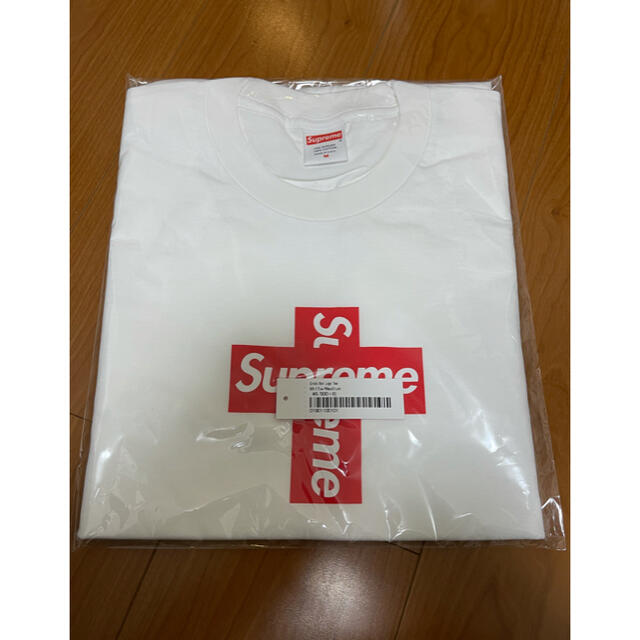 Supreme(シュプリーム)のsupreme®︎ / Cross Box Logo Tee メンズのトップス(Tシャツ/カットソー(半袖/袖なし))の商品写真