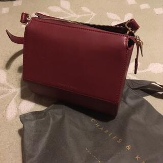 チャールズアンドキース(Charles and Keith)の【CHARLES&KEITH】ショルダーバッグ ボルドー 良品(ショルダーバッグ)