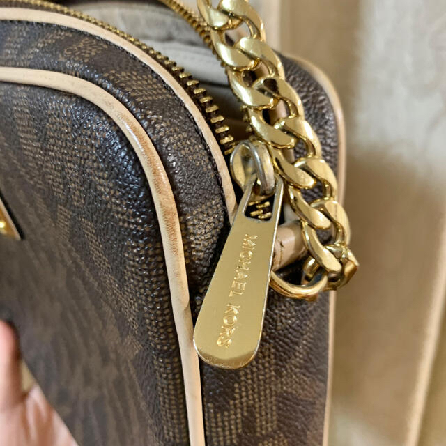 Michael Kors(マイケルコース)のマイケルコース　ショルダーバック　ロゴ　バック レディースのバッグ(ショルダーバッグ)の商品写真