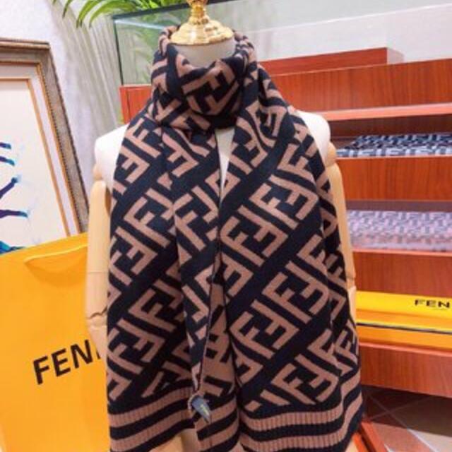 FENDI - FENDI z フェンディ スカーフの通販 by 