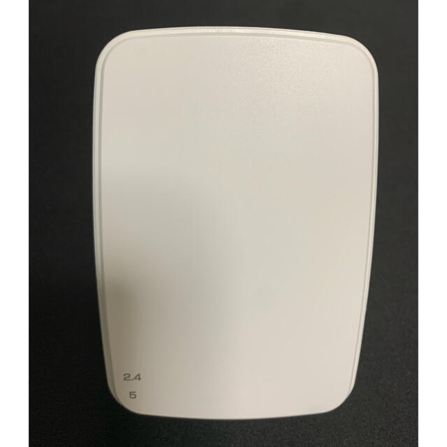 IODATA(アイオーデータ)の無線LAN中継機　WN-AC1167EXP WiFi中継機 スマホ/家電/カメラのPC/タブレット(PC周辺機器)の商品写真