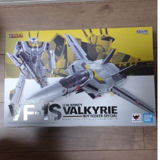 バンダイ(BANDAI)のＶＦ-1S ロイ・フォッカースペシャル(アニメ/ゲーム)