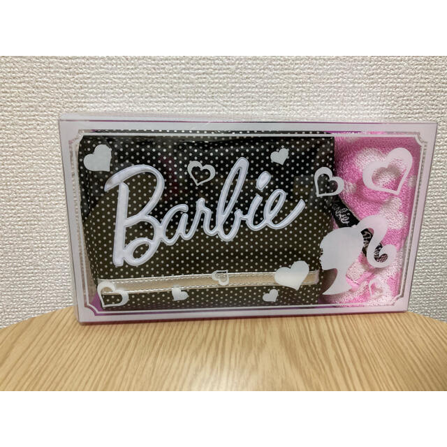 Barbie(バービー)のBarbie スクエアポーチセット レディースのファッション小物(ポーチ)の商品写真