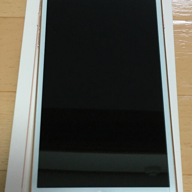 iPhone 8 Plus Gold 256 GB simフリー　バッテリー新品スマホ/家電/カメラ