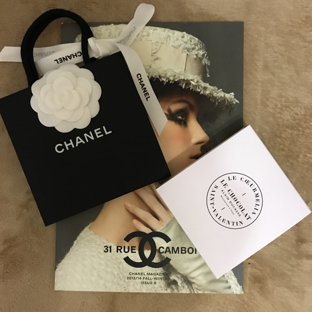 CHANEL(シャネル)のALAIN DUCASSE❤️バレンタイン❤️特別なチョコ❤️非売品❤️残1個 食品/飲料/酒の食品(菓子/デザート)の商品写真