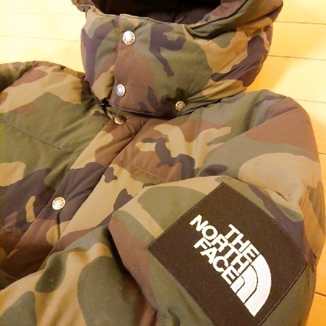 THE NORTH FACE(ザノースフェイス)のTHE NORTH FACE   CAMP SIERRA SHORT メンズのジャケット/アウター(ダウンジャケット)の商品写真