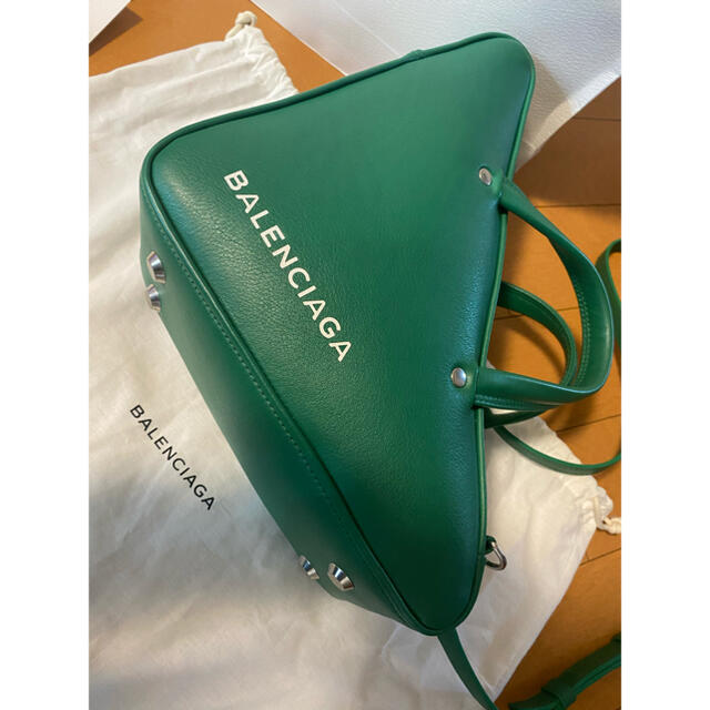 BALENCIAGA BAG(バレンシアガバッグ)の出品停止間近‼️BALENCIAGA トライアングルバッグ レディースのバッグ(ショルダーバッグ)の商品写真