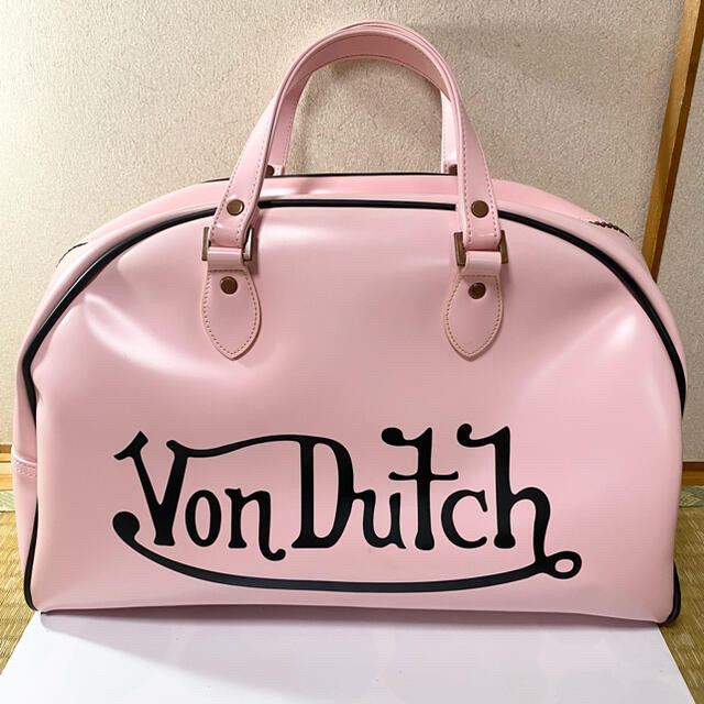 Von Dutch(ボンダッチ)のVonDutch ボンダッチ　ボストンバック レディースのバッグ(ボストンバッグ)の商品写真