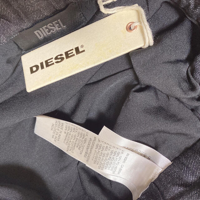 DIESEL(ディーゼル)の新品未使用　diesel ミニスカート　チュールスカート　ブラック　黒 レディースのスカート(ミニスカート)の商品写真