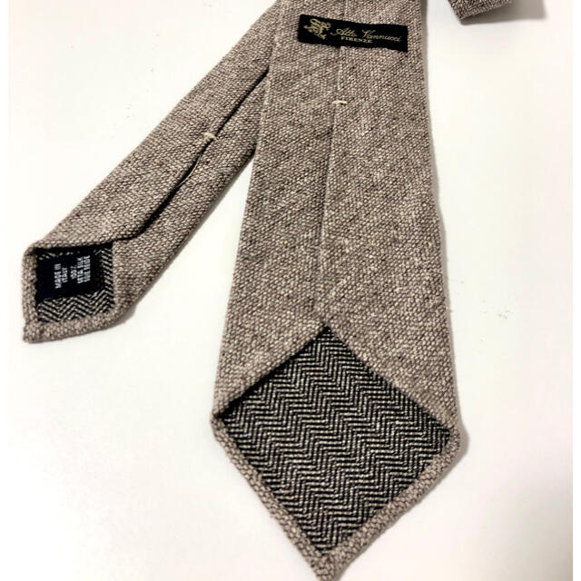 TIE YOUR TIE(タイユアタイ)の「美品」Atto Vannucci（アットヴァンヌッチ）ソリッドタイ：ベージュ メンズのファッション小物(ネクタイ)の商品写真