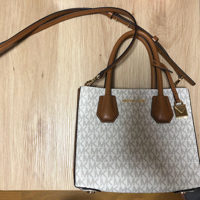 Michael Kors(マイケルコース)のMICHEAL KORS バック レディースのバッグ(ショルダーバッグ)の商品写真