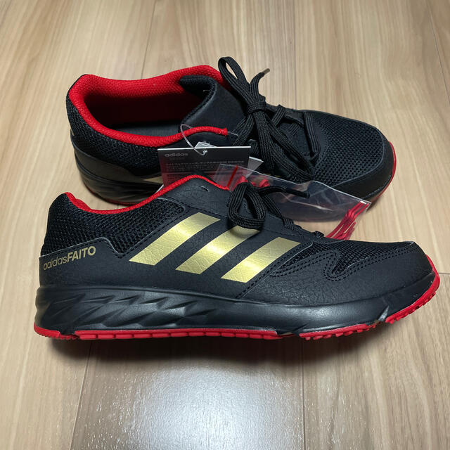 adidas(アディダス)の最終値下げ アディダス スニーカー 24.5  adidas BD7182 メンズの靴/シューズ(スニーカー)の商品写真