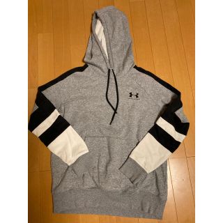 アンダーアーマー(UNDER ARMOUR)のUNDER ARMOUR アンダーアーマー ★パーカーM(パーカー)