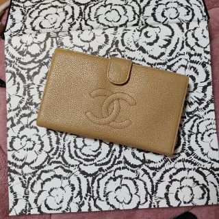 シャネル(CHANEL)の15万円（新品時の参考価格）シャネルキャビアスキン　がま口財布(財布)