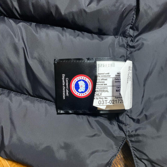 CANADA GOOSE(カナダグース)のカナダグース　ダウンベスト　 レディースのジャケット/アウター(ダウンベスト)の商品写真